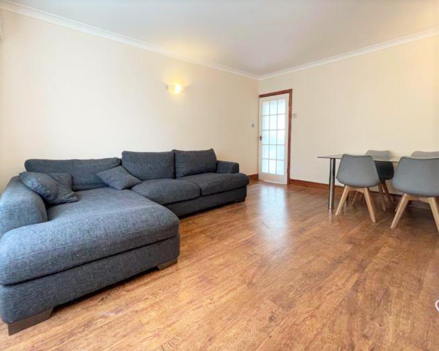 The Fairway, Mill Hill